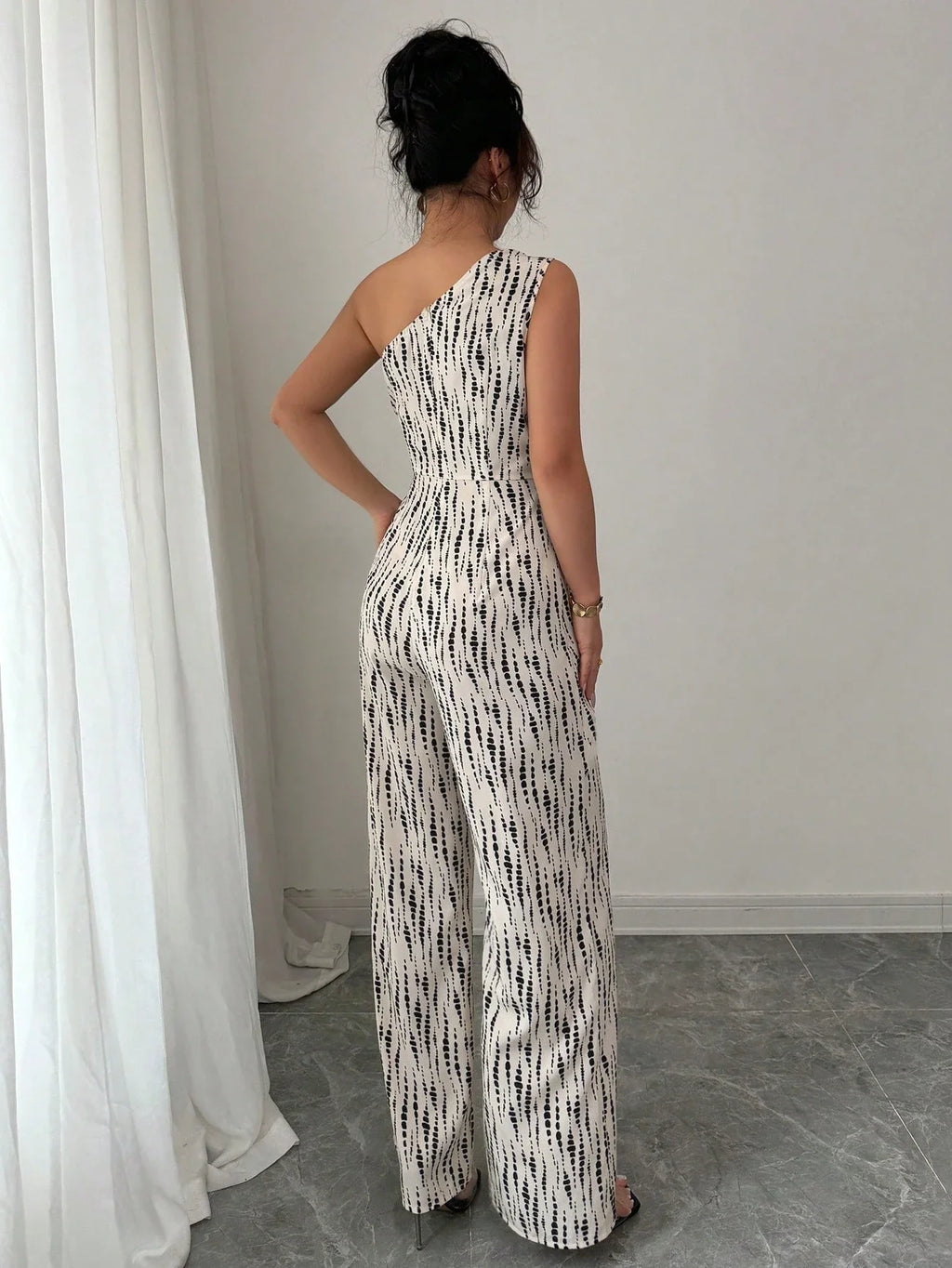 Macacão Feminino Um Ombro Só Elegante