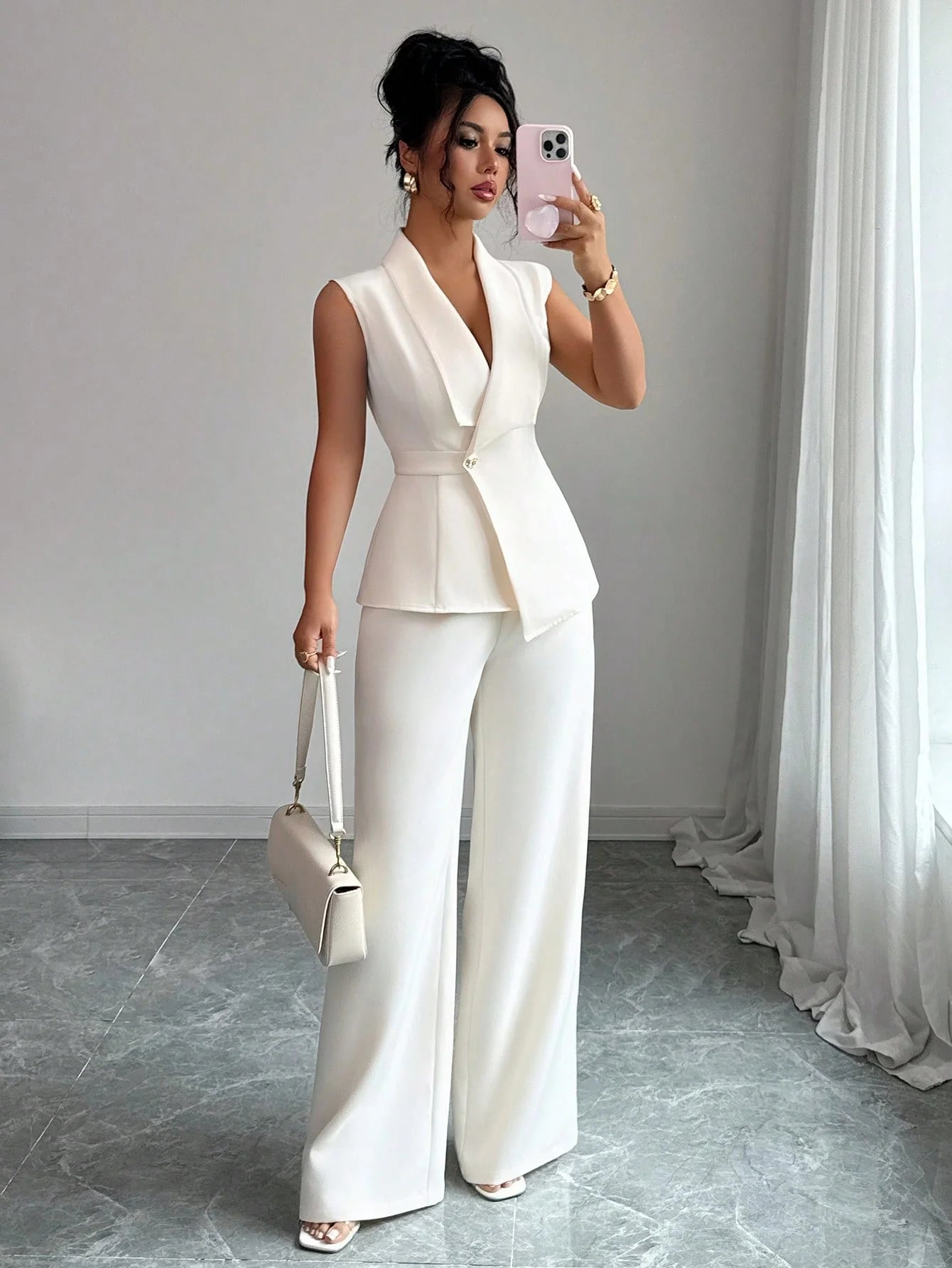 Conjunto Feminino de Alfaiataria Colete e Calça