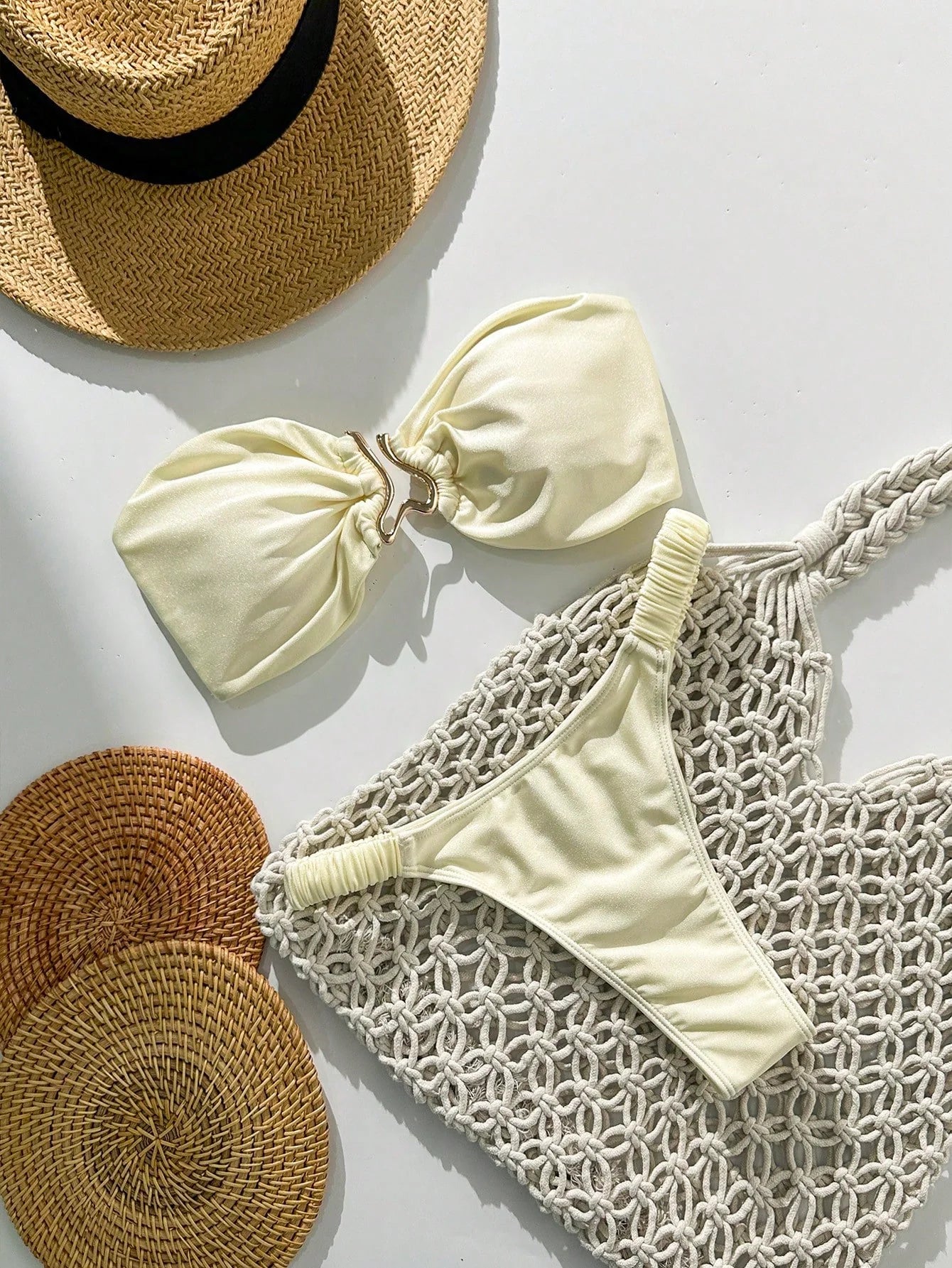 Biquíni Tomara que Caia Metalizado Tanga