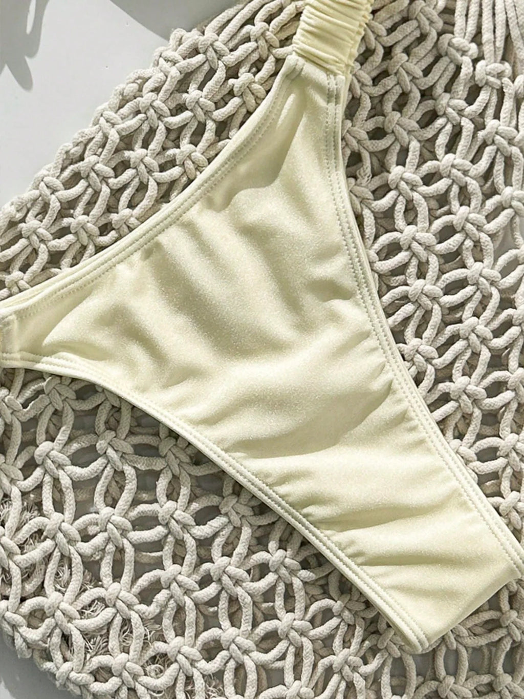 Biquíni Tomara que Caia Metalizado Tanga