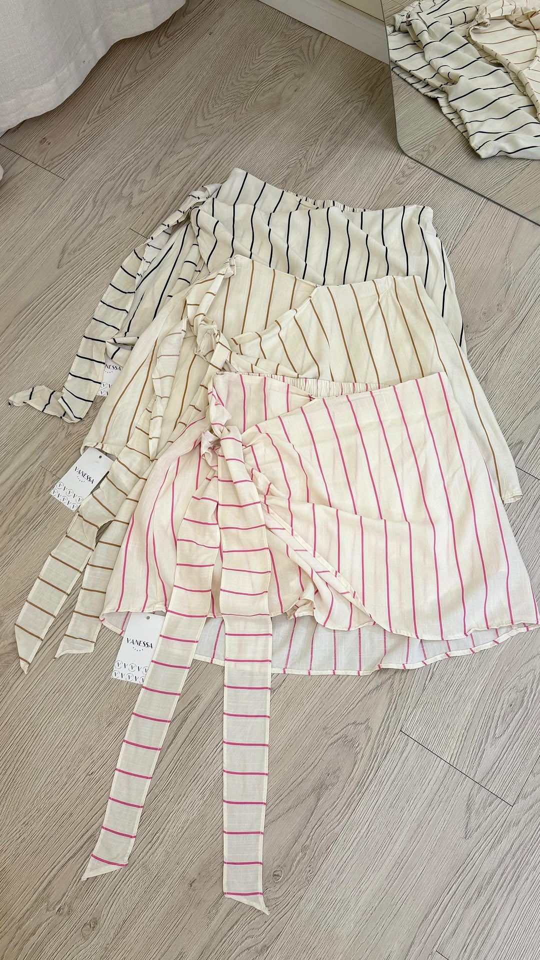 Body + Short Saia